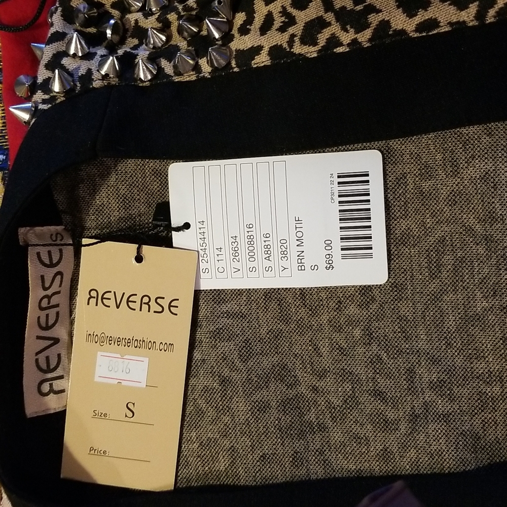 Sweater - Picture 5 of 5